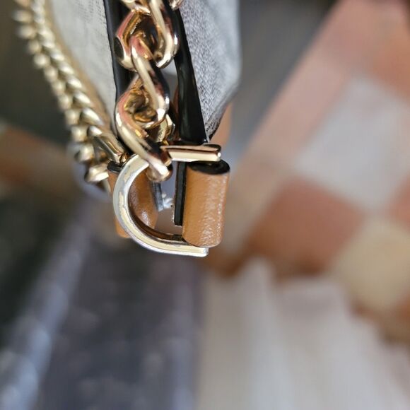 Michael Kors Newbury Shoulder Tote Bag Medium Vanilla Acorn Chain Hobo White Tan - Picture 9 of 16